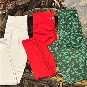 ECHT Light Blue, Red, and Green Patterned Leggings Set
